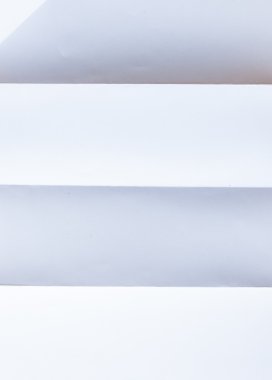 Boş beyaz buruşuk kağıt verticai