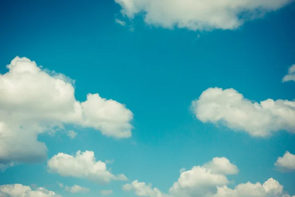 Вінтажний фон блакитного неба — стокове фото