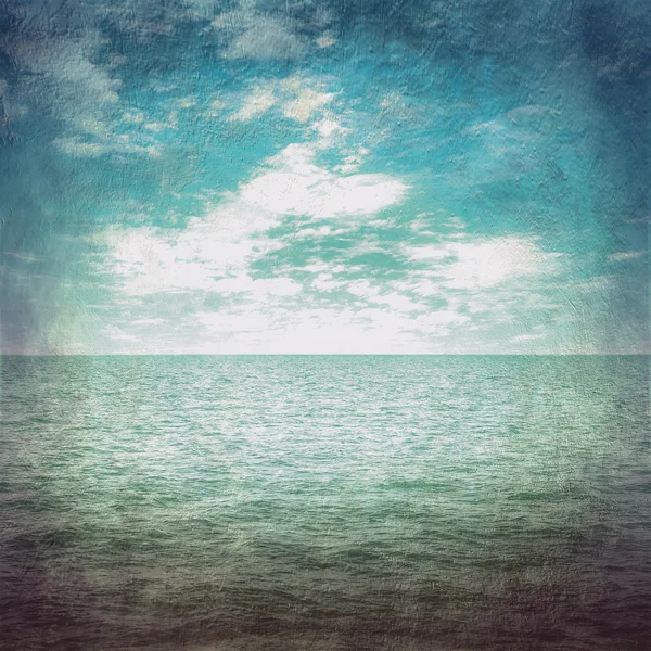 Fondo de pantalla grunge mar y cielo azul con vintage nube —  Fotos de Stock