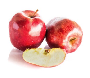  İzole edilmiş beyaz arkaplanda taze elma