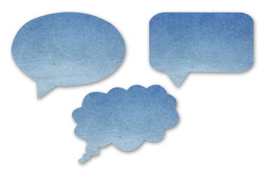 Mavi kağıt konuşma balonları izole beyaz arka plan ayarla