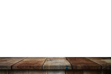 Beyaz arkaplanı izole et ve ürün için kopyalama alanı ile montajı göster.