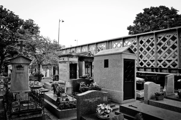 French cemetery in montmartre — 스톡 사진