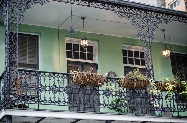 House with balcony, New Orleans — Stock Photo, Image