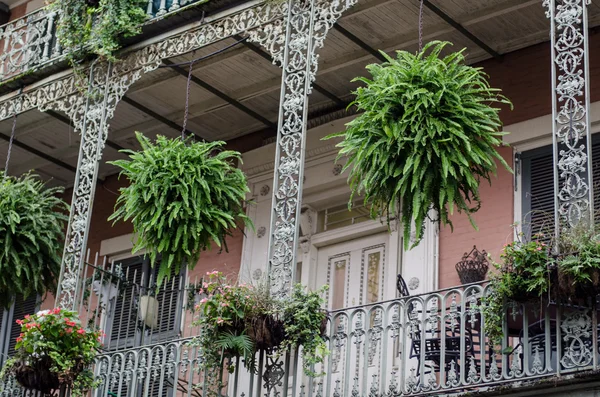 House with balcony, New Orleans — Stock Photo, Image