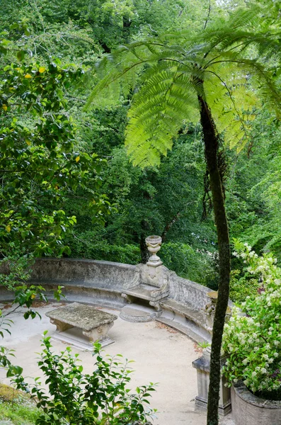 Parktaki çardak.