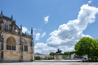 Courtyard of the medieval monastery Santa Maria da Vitória na B
