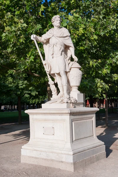 Statue von Hannibal im Park. Paris, Frankreich — Stockfoto