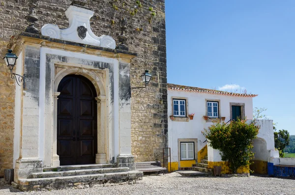 Evropská vesnice. ulice obidos, Portugalsko — Stock fotografie