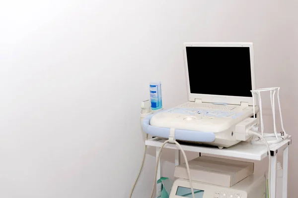 Innenraum Des Untersuchungsraums Mit Ultraschallgerät Krankenhauslabor Hintergrund Für Moderne Medizinische — Stockfoto