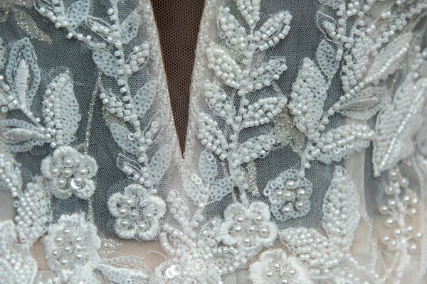 Belle Robe Mariée Sur Cintres Broderie Avec Des Perles Robe — Photo