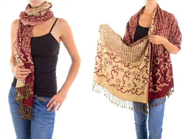Stijlvolle vrouwelijke sjaal met oosterse patroon — Stockfoto