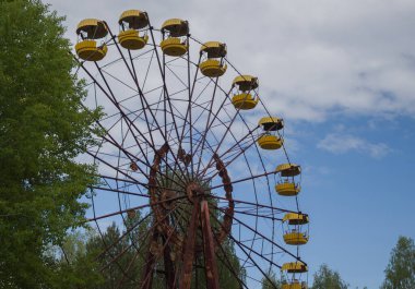 Pripyat 'taki Terk Edilmiş Dönme Dolap Eğlence Parkı,