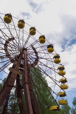 Pripyat 'taki Terk Edilmiş Dönme Dolap Eğlence Parkı,