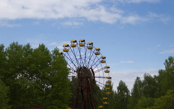 Pripyat 'taki Terk Edilmiş Dönme Dolap Eğlence Parkı,