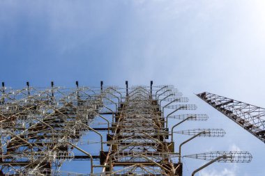 Büyük anten alanı. Sovyet radar sistemi Duga Chernobyl nükleer santral. ABM füze savunma. Anten alanı, ufuk radar. SSCB Abm askeri nesne. Gizli Sovyet Chernobyl -2
