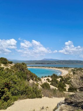 Voidokilia Beach, Voidokilia lagün güzel görünümü, Messinia, Yunanistan bir yüksek noktasından Akdeniz Avrupa'nın en iyi plajlarından panoramik havadan görünümü