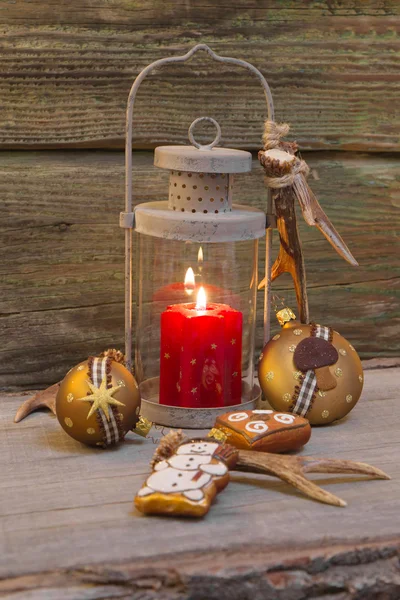 Rustikální lampu na Vánoce s Candlelight — Stock fotografie