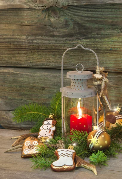 Rustik Noel fener ile candlelights — Stok fotoğraf