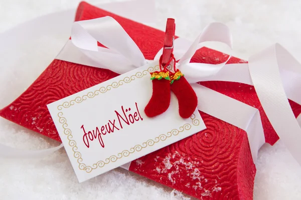 Caja de regalo con texto francés para navidad — Foto de Stock