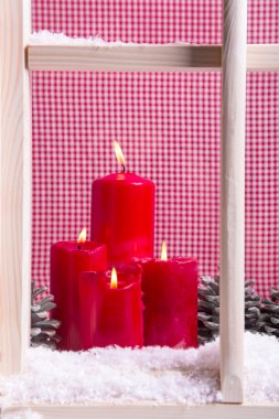 Kapalı Noel pencere pervazı dekorasyonu