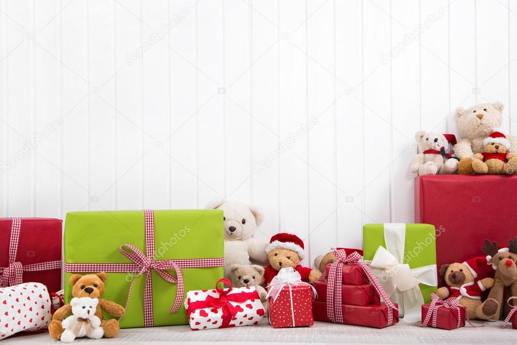 Christmas presents with teddy bears