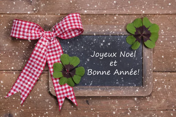 Chalk board with Merry Christmas message — Stock Photo, Image