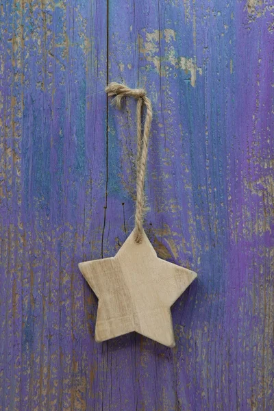 Opknoping handgemaakte houten ster — Stockfoto