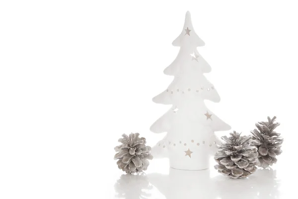 Соснові шишки на Різдво — стокове фото