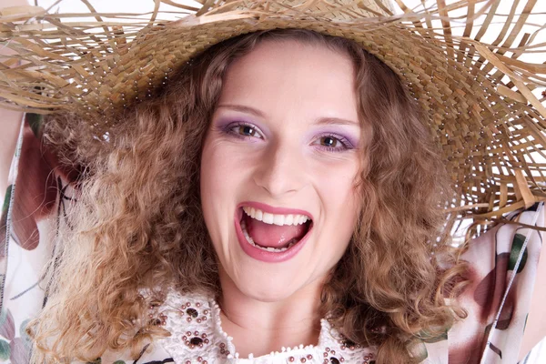 Menina feliz com chapéu de palha — Fotografia de Stock