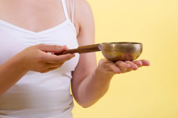 Singing Bowl Massage — Stock Photo, Image