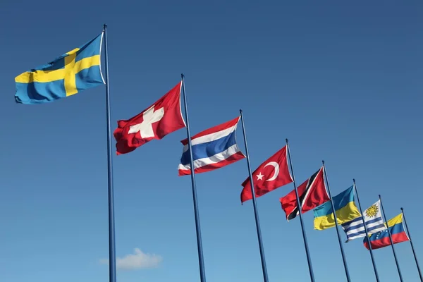 Banderas internacionales — Foto de Stock