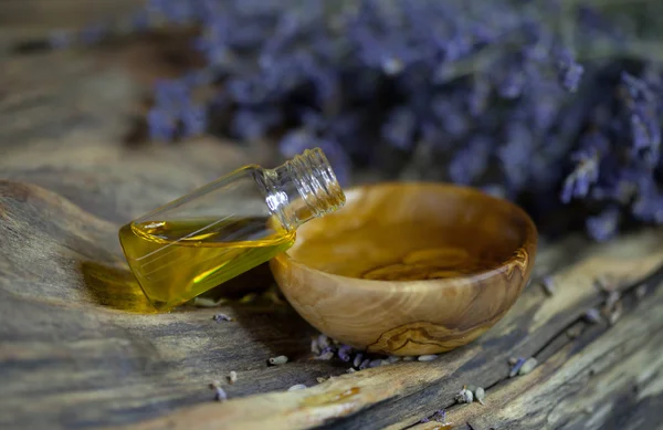Лавандовое масло — стоковое фото