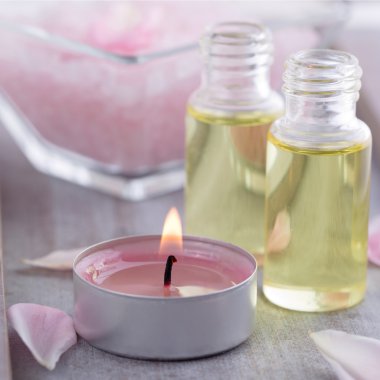 Masaj yağı ile mum