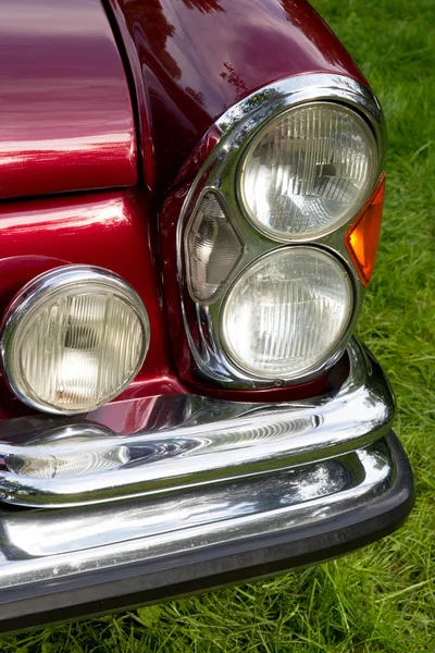 古典的な車ヘッドライト — ストック写真