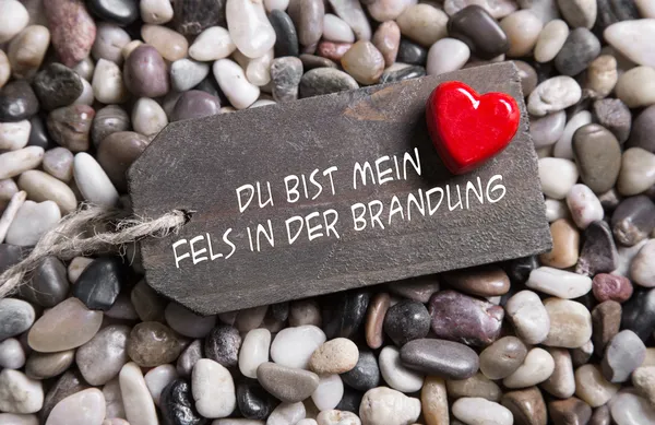 Dia dos Namorados: cartão de saudação com texto alemão para os amantes e um — Fotografia de Stock