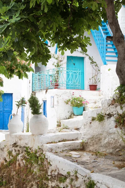 Architecture sur les Cyclades. Bâtiments de l'île grecque avec sa ty — Photo