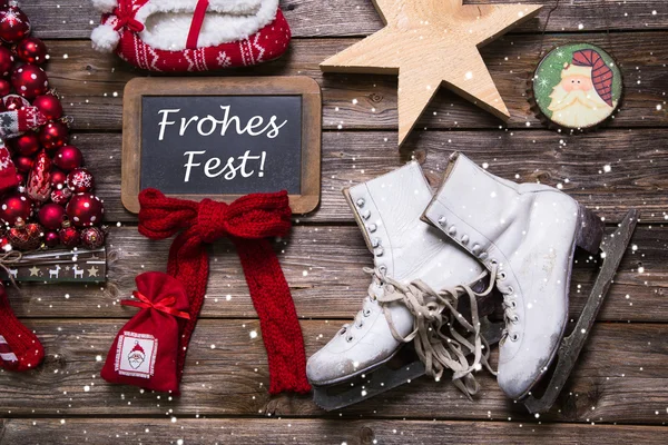 Merry christmas wenskaart met Duitse tekst: "frohes fest". — Stockfoto