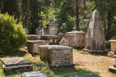 Korfu şehirde gezi: ilginç yer - eski ve yaşlı b