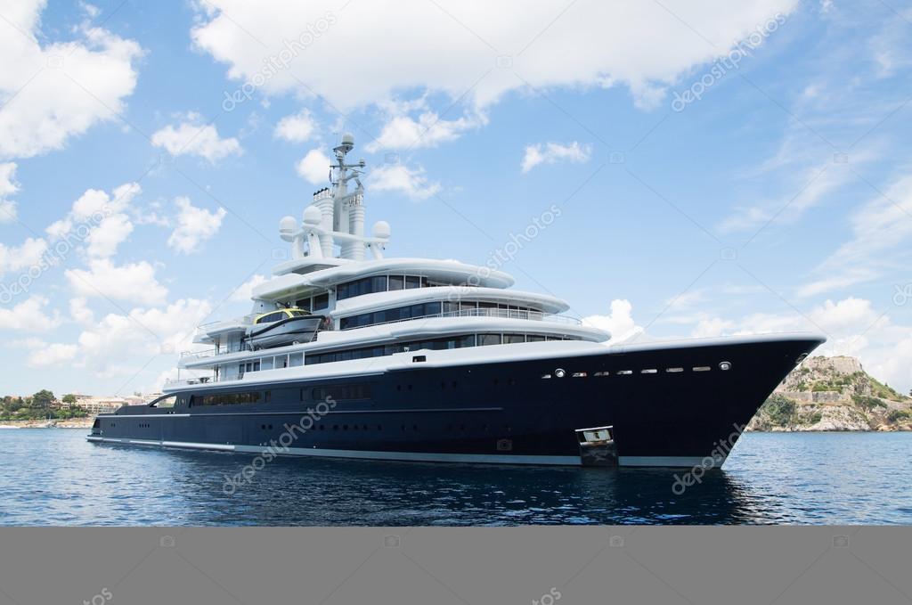 Gigantic Schiff Gigantic Schiff