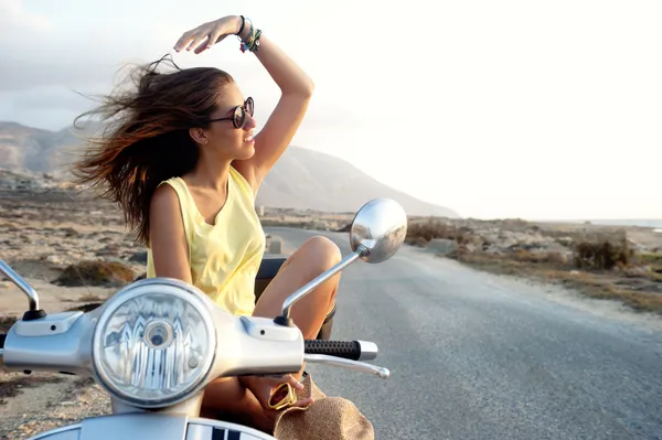 Young female in motorcycle trip — Stock Photo, Image