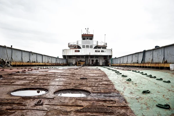 Navire abandonné rouillé — Photo