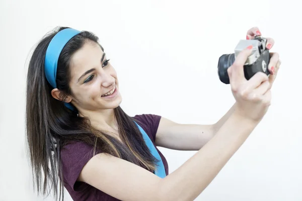 Female photographer taking shots — Stock Photo, Image