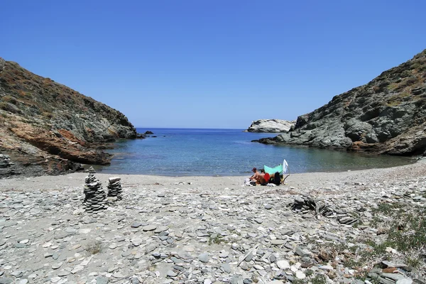 Pláž na ostrově folegandros, Řecko — Stock fotografie