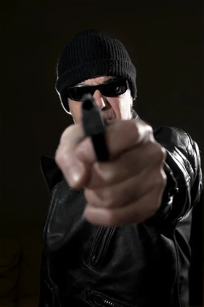 Man with gun — Stock Photo, Image