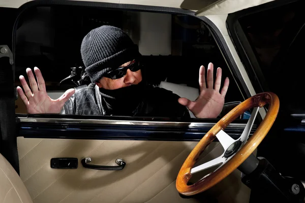 Car thief — Stock Photo, Image