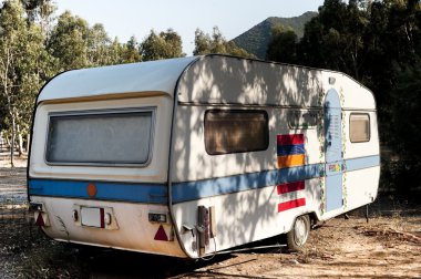 eski karavan