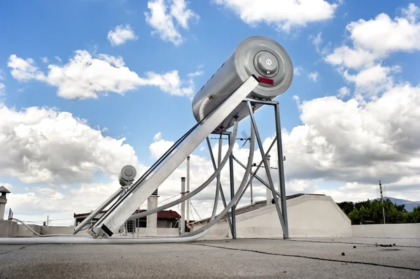 Solarwarmwasserbereiter — Stockfoto