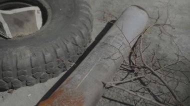 Kyiv. Borodyanka. An unexploded shell lies on the pavement.