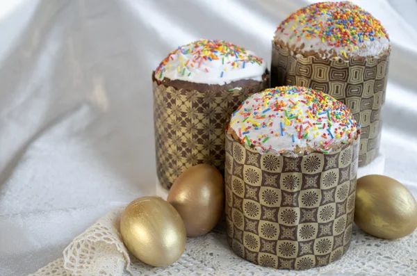 Laço de tecido de bolo de ovo de Páscoa — Fotografia de Stock